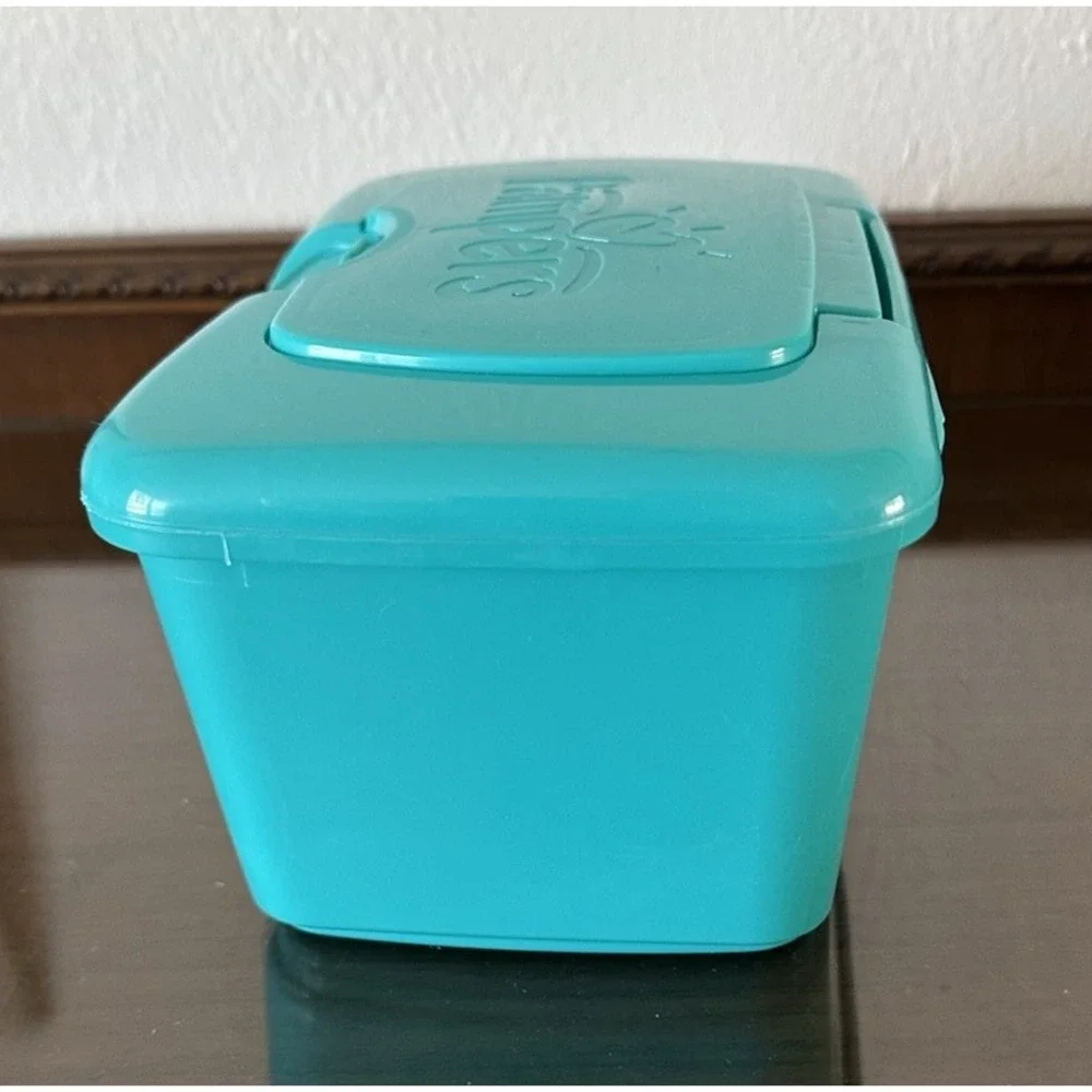 HTF Sensitive Pampers Baby Wipes Green Container Reusable Holder‎ Tub EMPTY
